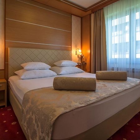 Hotel Cezar Banja Luka Luaran gambar