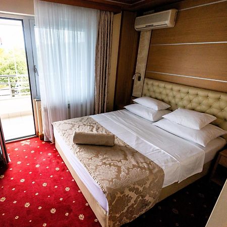 Hotel Cezar Banja Luka Luaran gambar